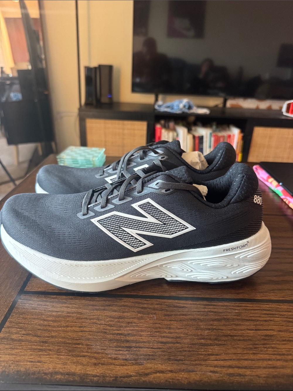 New Balance Men's Black & White Fresh Foam 880v15 Athletic Running Shoes